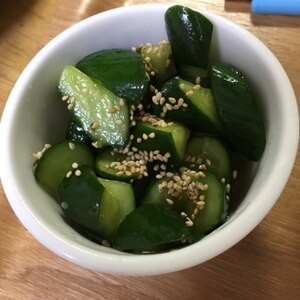 シンプルな材料で簡単 たたききゅうり 子供にも レシピ 作り方 By Yuyu129 楽天レシピ シンプルな材料で簡単 たたききゅうり 子供にも レシピ 作り方 By Yuyu129 楽天レシピ